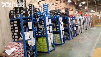服饰鞋帽、食品、箱包电商托管仓库 20平起租，专业高效仓储解决方案